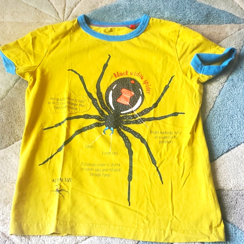 Mini Boden Screen Printed yellow T-shirt 7-8 years